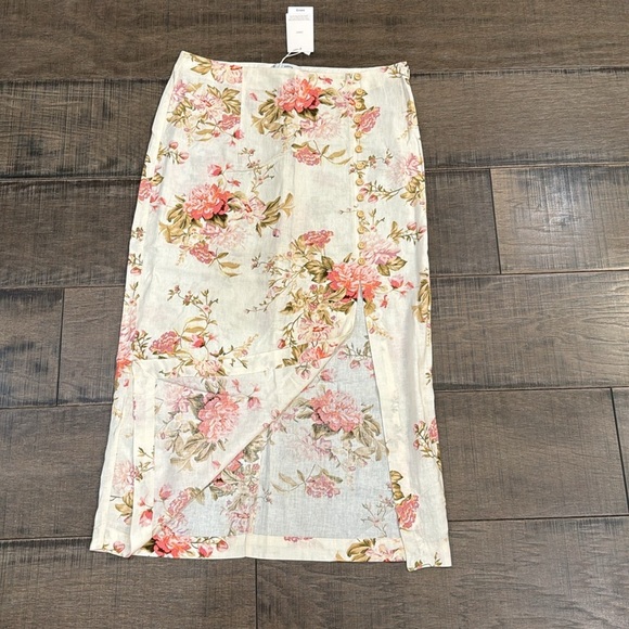 NWT MANGO
Women's Slit Detail Linen Skirt SIZE 8 - Picture 9 of 17